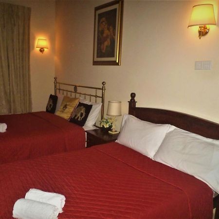 Emel Boutique Hotell Negombo Eksteriør bilde