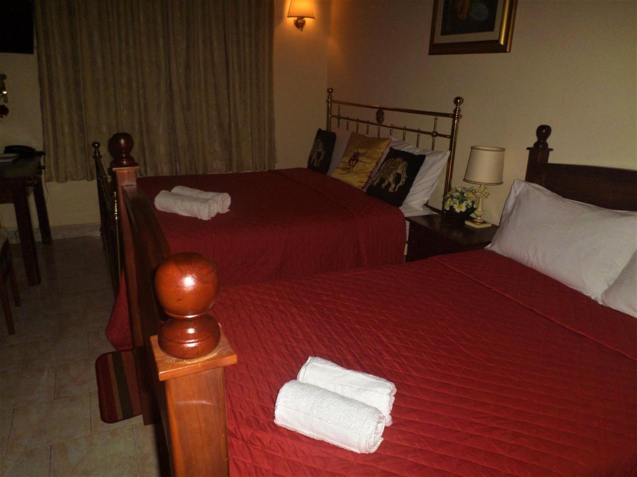 Emel Boutique Hotell Negombo Eksteriør bilde