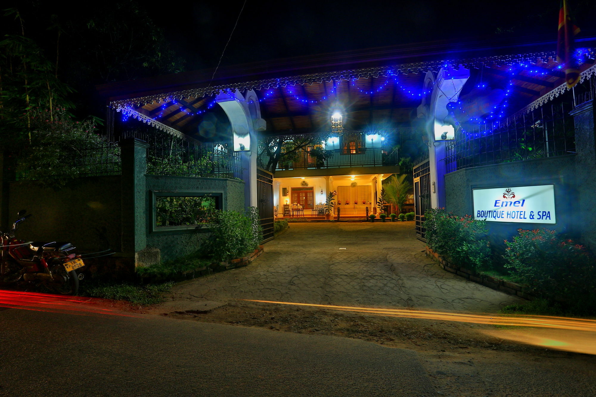 Emel Boutique Hotell Negombo Eksteriør bilde